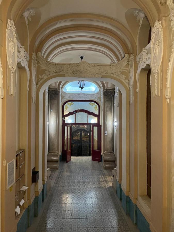 Vintage Home In The Heart Of The City Budapesta Exterior foto